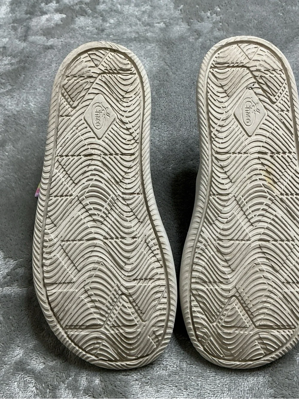 Chaco Chillos Slides Sandals Kids -Junior US Size 3 tie dye style# JCH180343